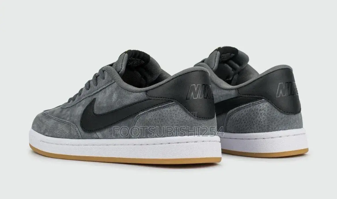 Nike SB Classic