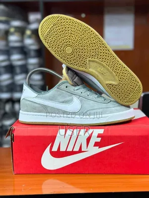Nike SB Classic
