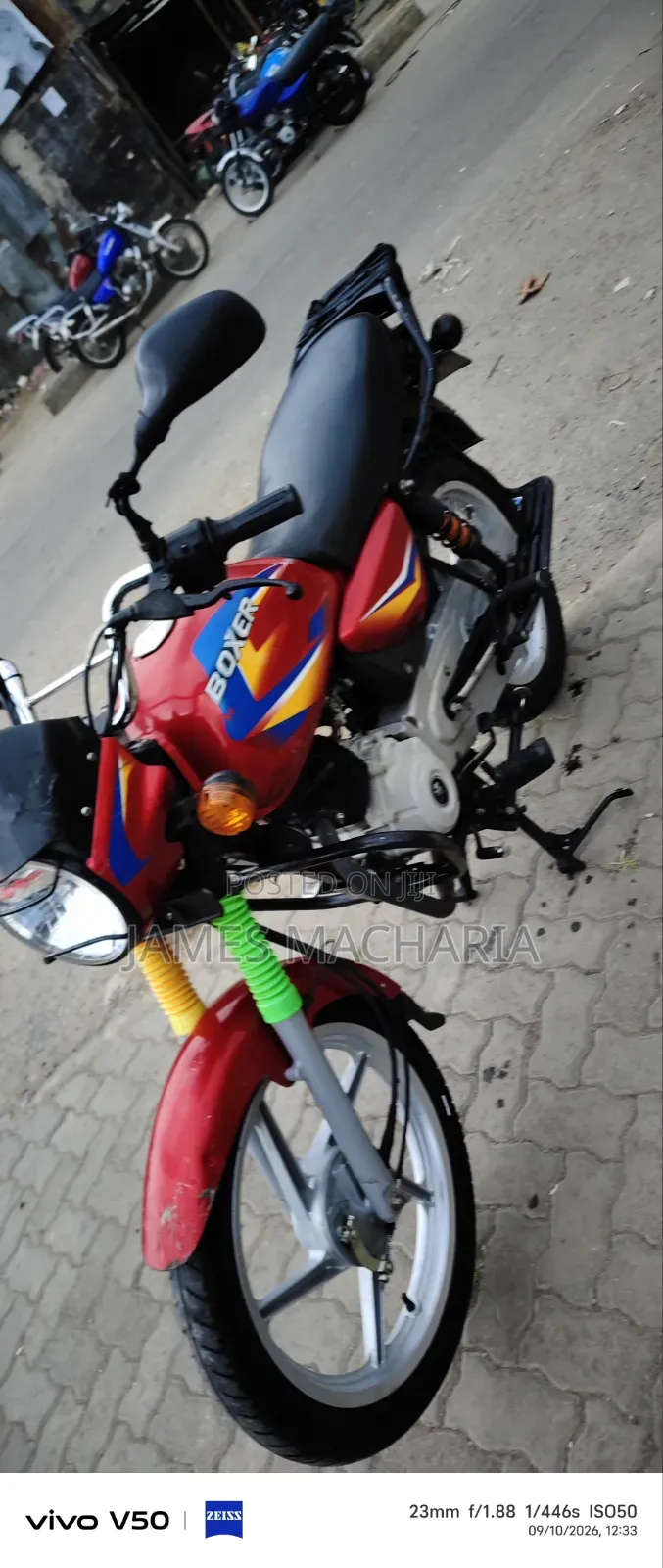 Bajaj Boxer 125 2026 Red