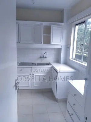 3bdrm Apartment in Riara Road, Hurlingham for rent