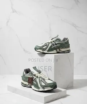 New Balance 1906