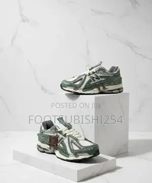 New Balance 1906