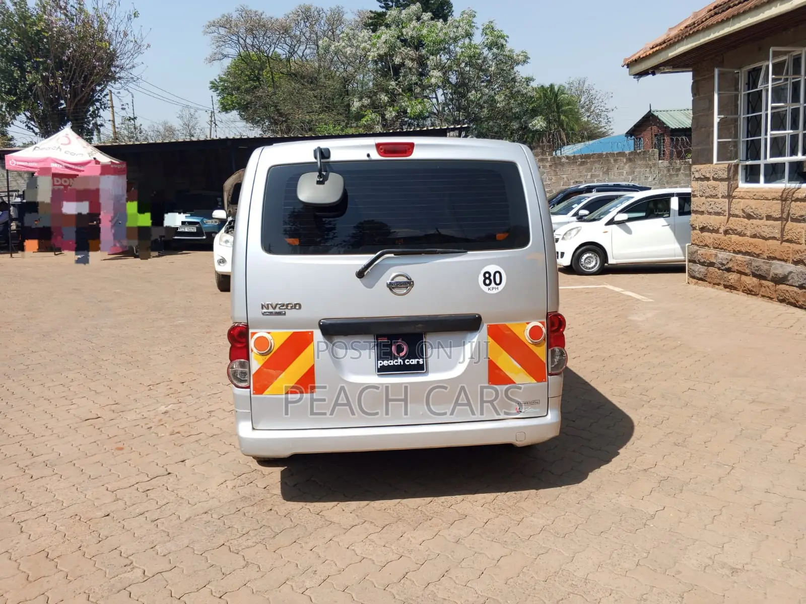 Nissan NV350 2015 Silver