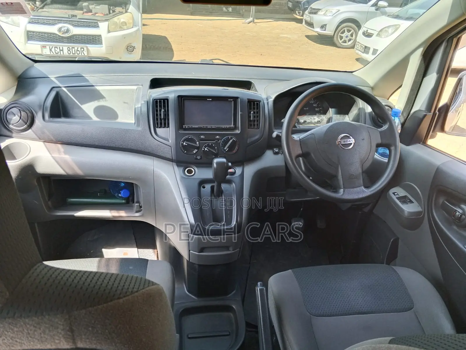Nissan NV350 2015 Silver