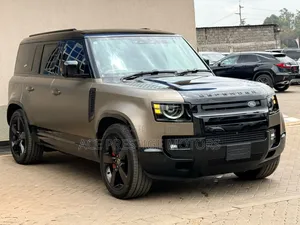Land Rover Defender 2022 Gold