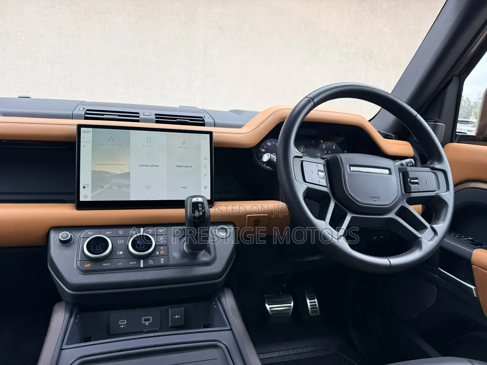 Land Rover Defender 2022 Gold