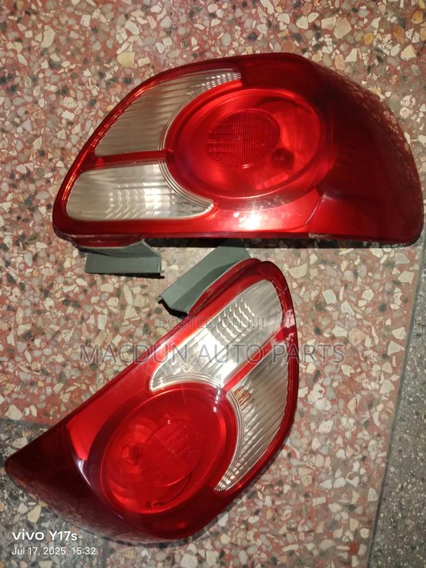 Toyota Porte Back / Tail Lights - main view