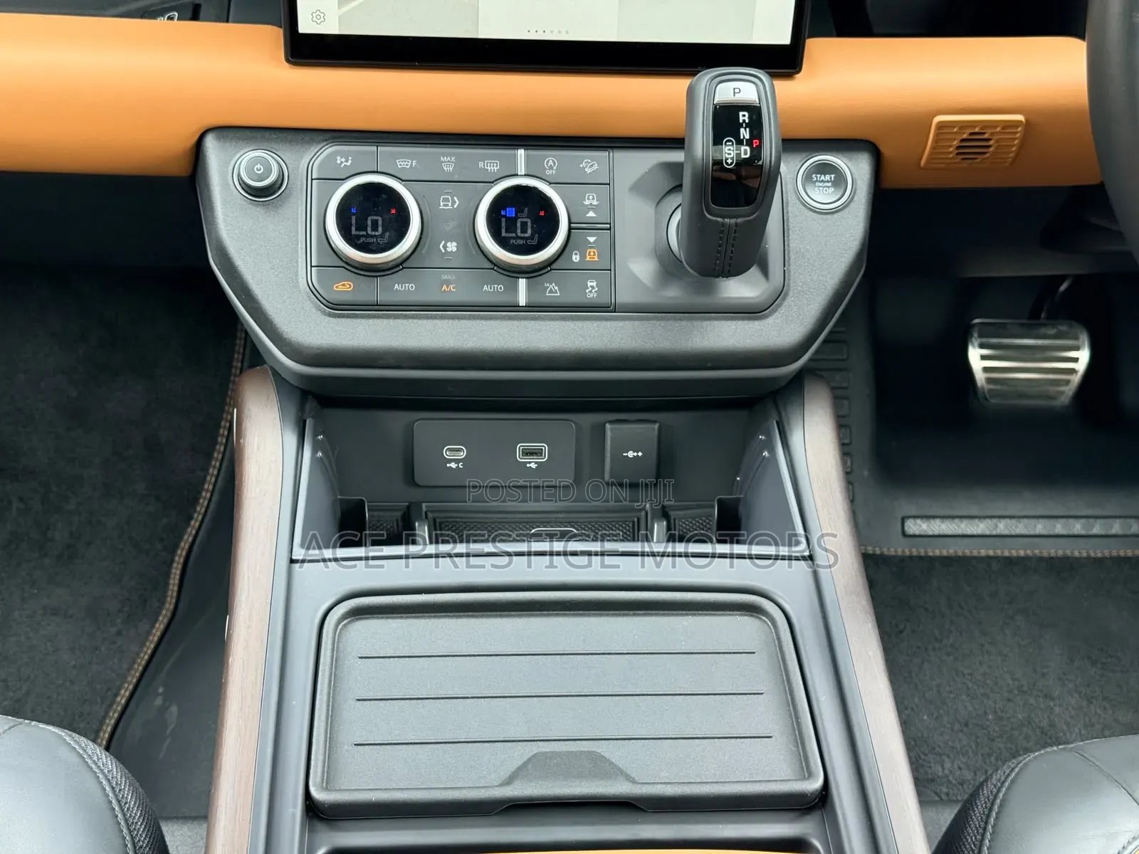 Land Rover Defender 2022 Gold