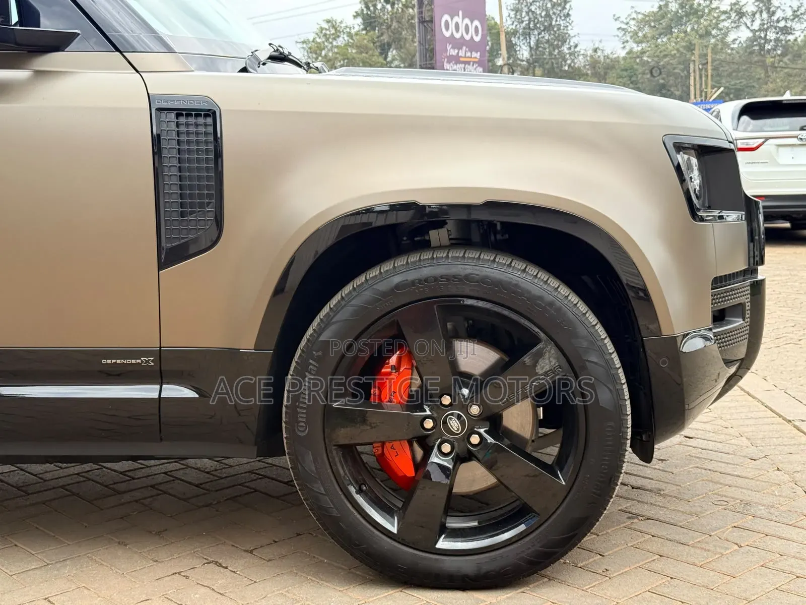 Land Rover Defender 2022 Gold