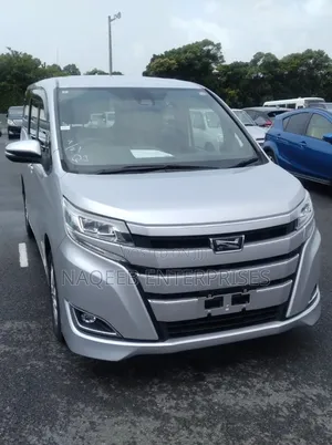 Toyota Noah 2020 Silver
