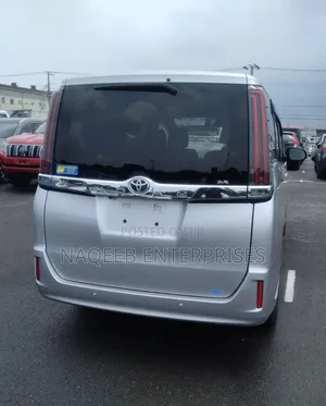 Toyota Noah 2020 Silver