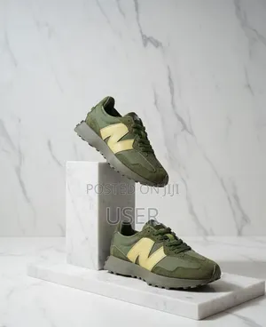 New Balance 327