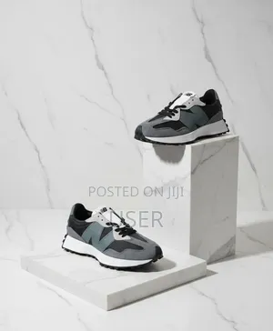 New Balance 327