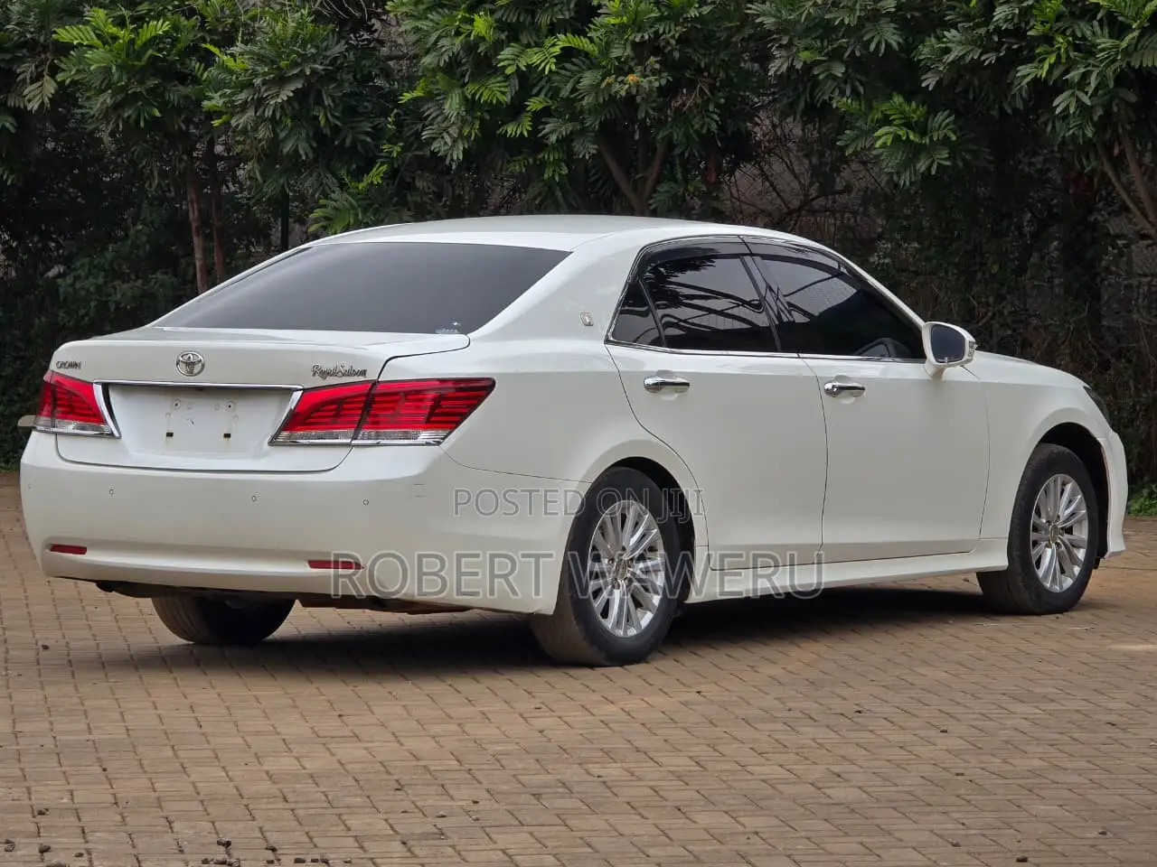 Toyota Crown 2017 White