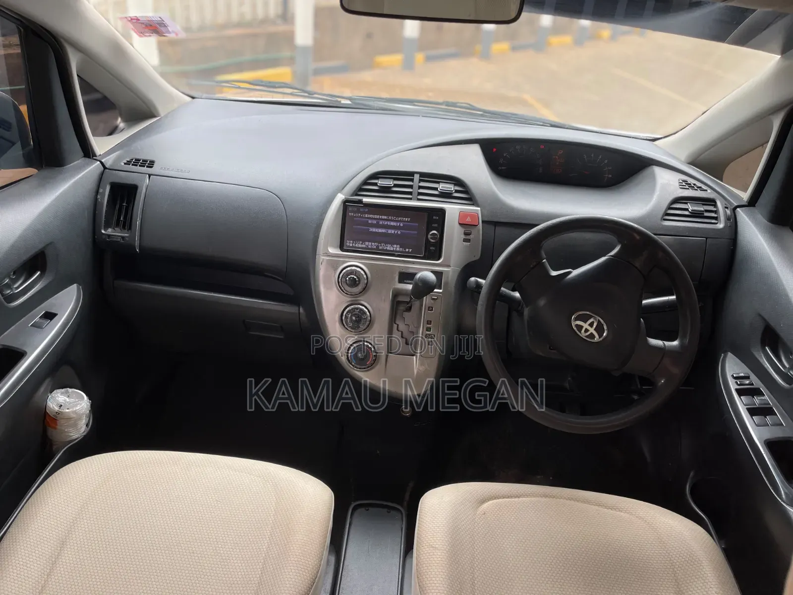 Toyota Ractis 2010 White