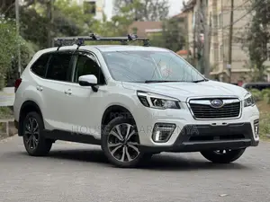 Subaru Forester Premium AWD 2019 Pearl