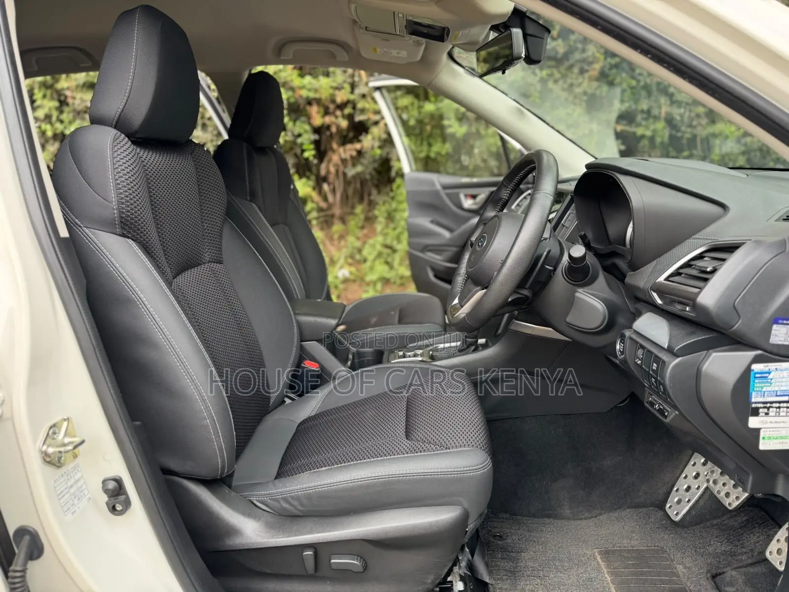 Subaru Forester Premium AWD 2019 Pearl