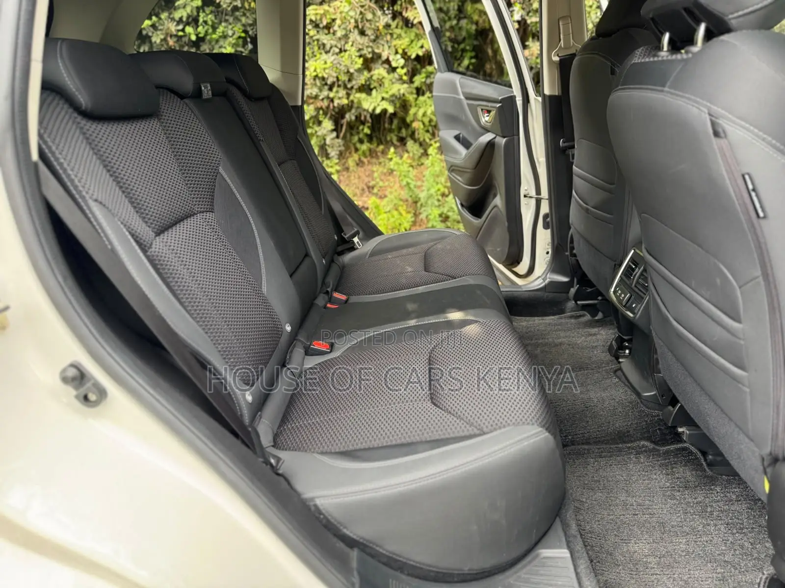 Subaru Forester Premium AWD 2019 Pearl