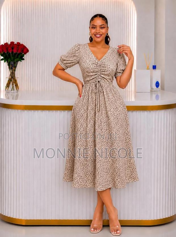 Simple Decent Chic Dress/Summer Dress - thumbnail 2
