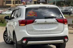 Mitsubishi Outlander 2018 Pearl