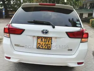 Toyota Corolla Fielder 2018 White