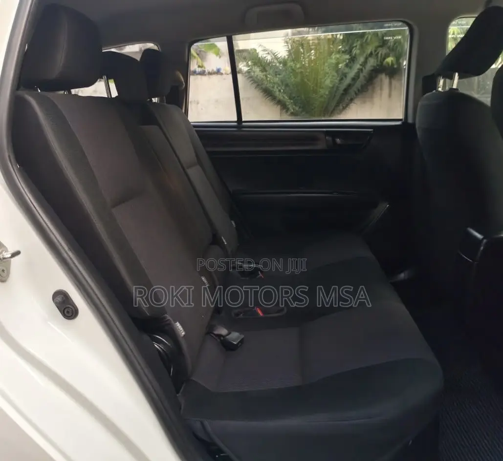 Toyota Corolla Fielder 2018 White