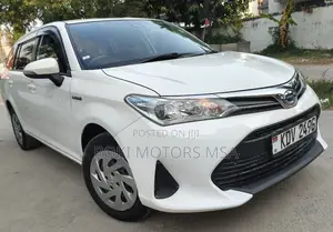 Toyota Corolla Fielder 2018 White