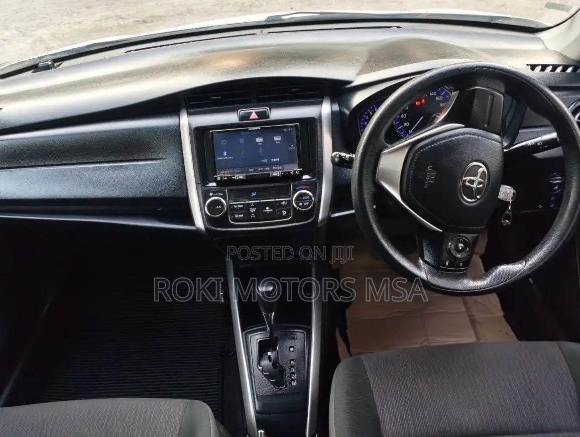 Toyota Corolla Fielder 2018 White