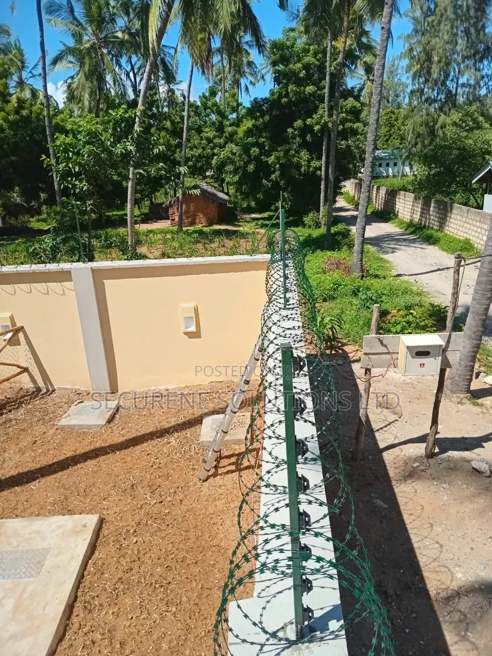 Green Electric Fence 40*80 Plot