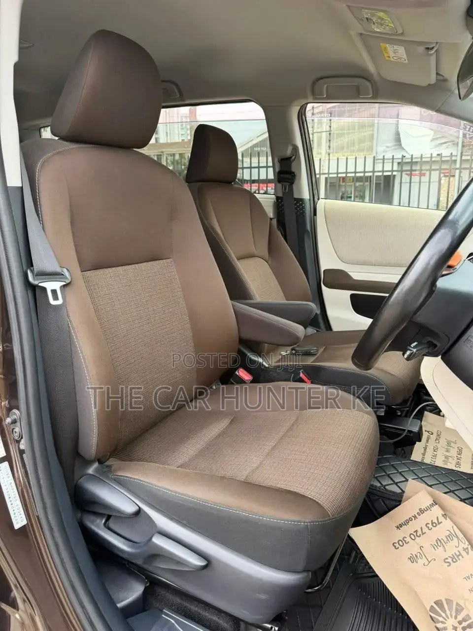 Toyota Sienta 1.5 Hybrid FWD 2019 Brown
