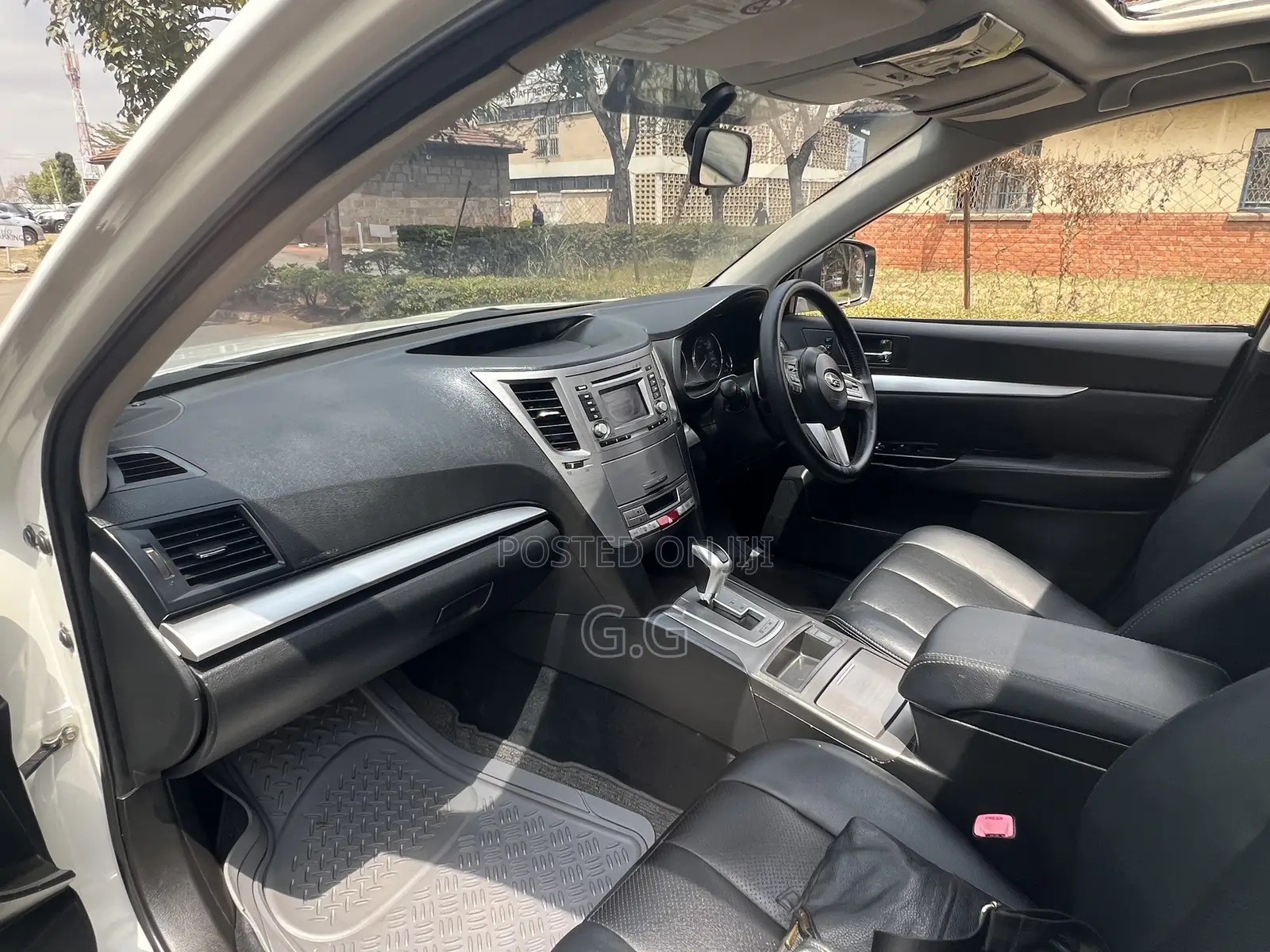 Subaru Outback 2021 White