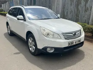 Subaru Outback 2021 White