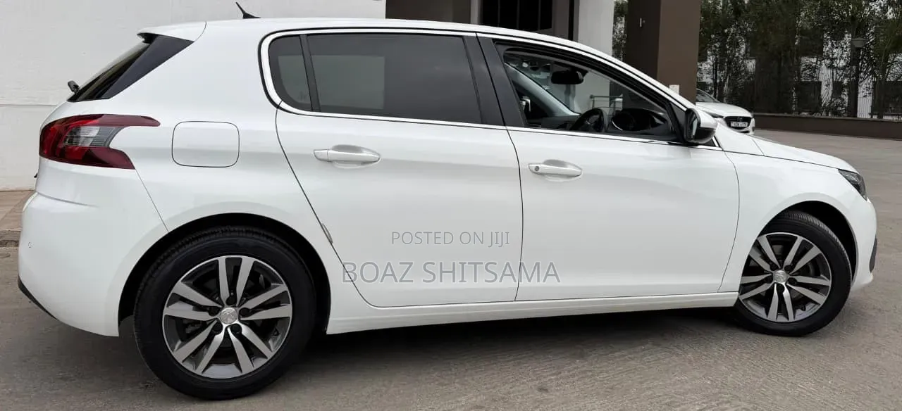 Peugeot 308 2019 White