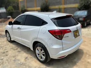 Honda Vezel 1.5 2WD 2015 White