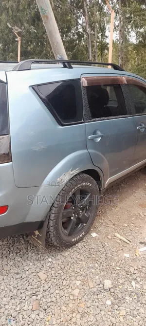 Mitsubishi Outlander 2.4 GLS Automatic 2008 Blue