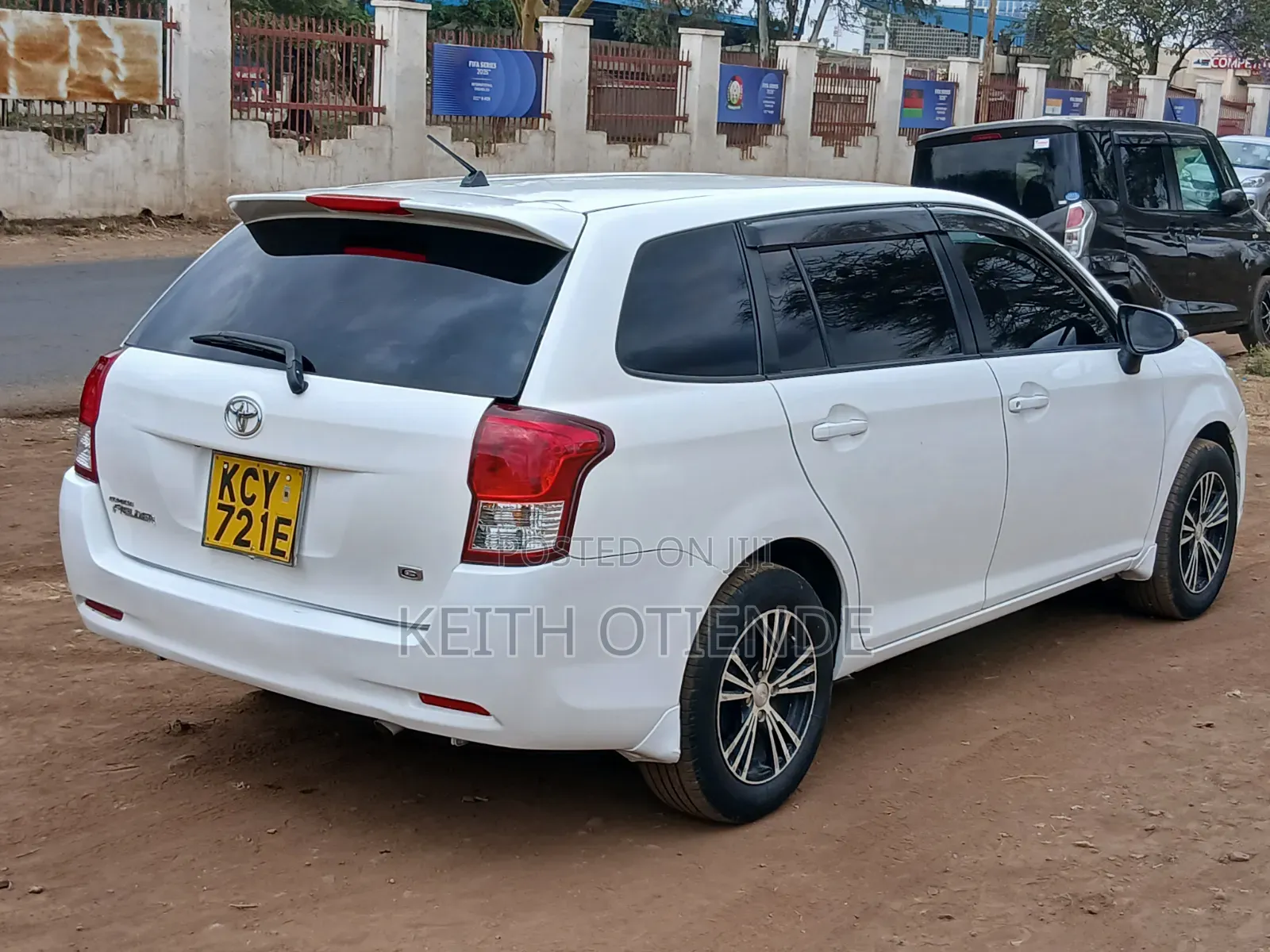 Toyota Corolla Fielder 1.5 Petrol FWD 2013 White