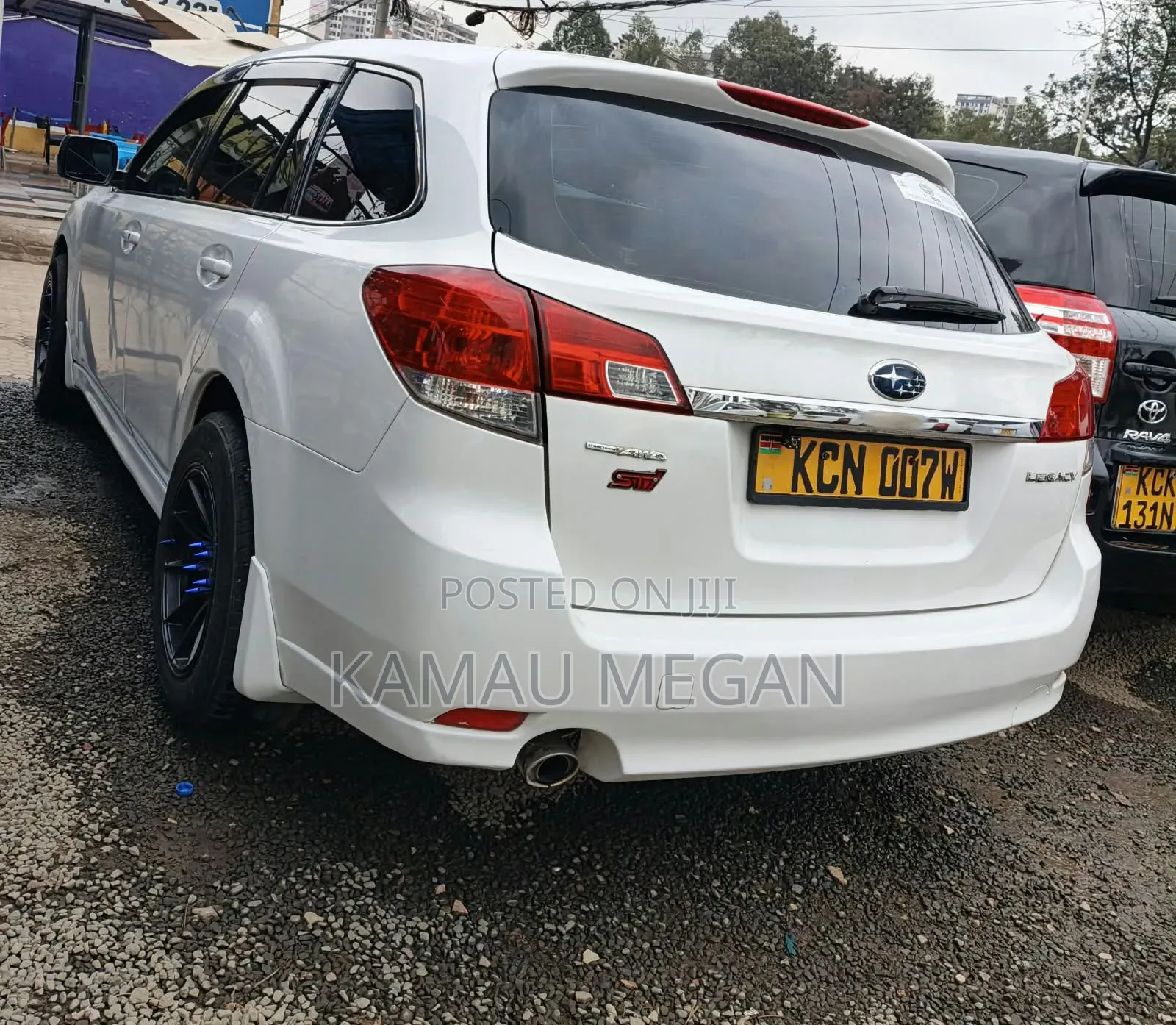 Subaru Legacy 2010 Off white