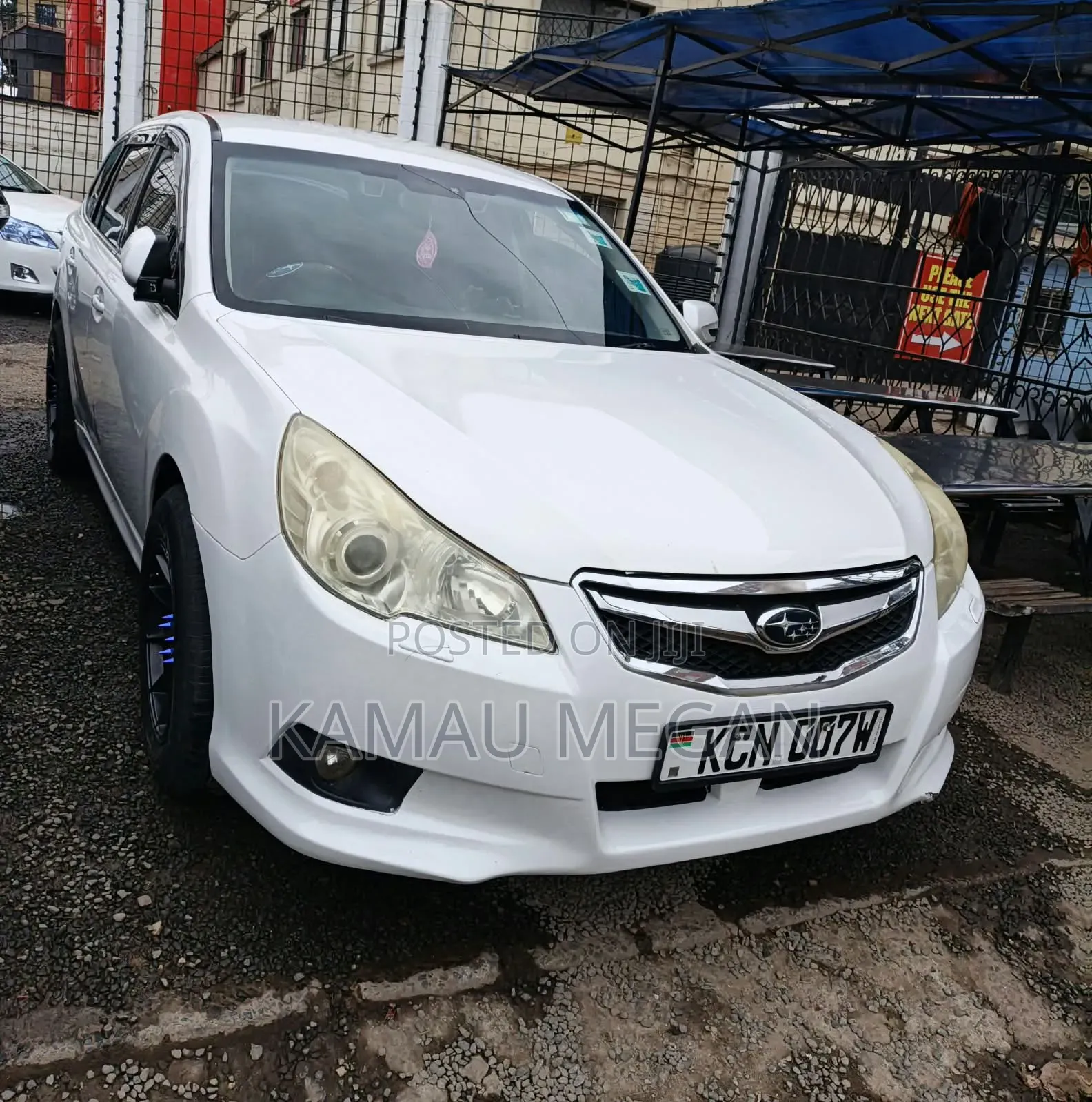 Subaru Legacy 2010 Off white