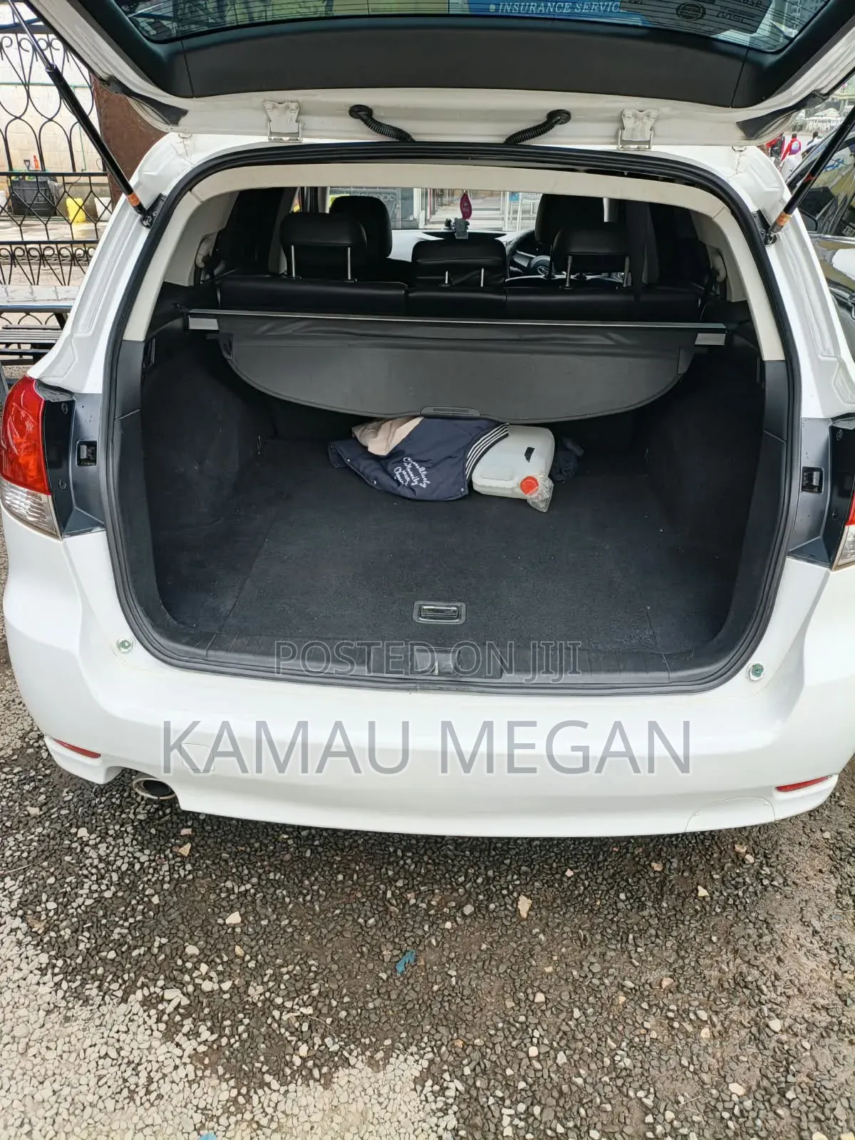 Subaru Legacy 2010 Off white