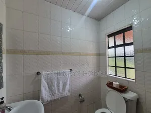 Furnished 2bdrm Bungalow in Ridgeways for rent