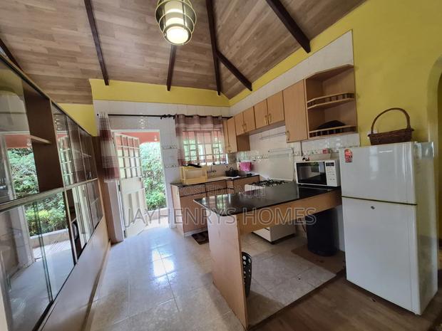 Furnished 2bdrm Bungalow in Ridgeways for rent - thumbnail 9