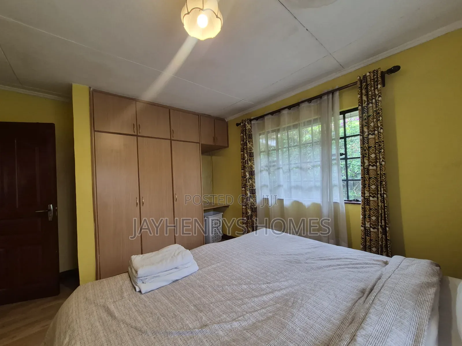 Furnished 2bdrm Bungalow in Ridgeways for rent