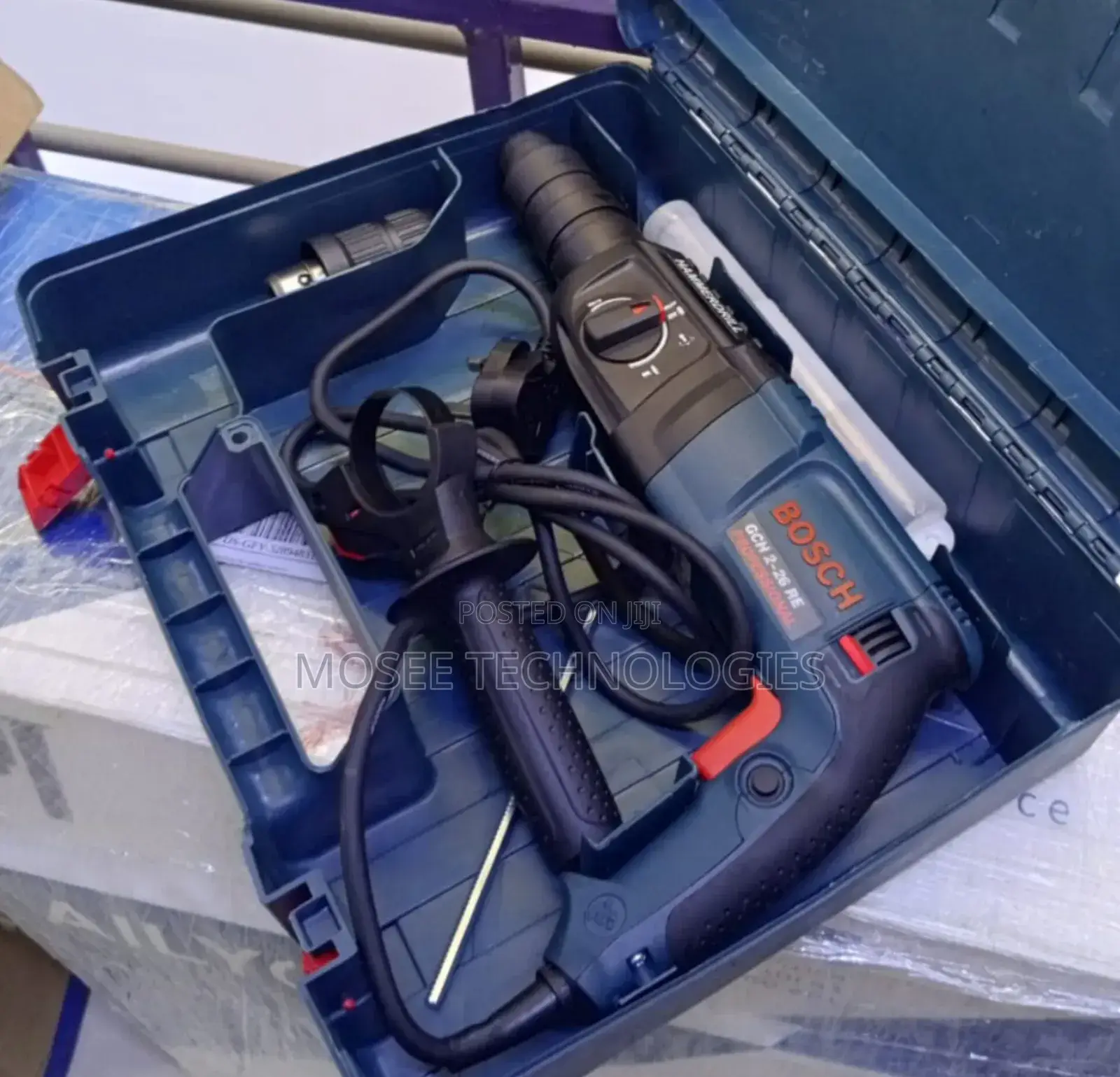 Bosch Professional Rotary Hammer Drill for Concrete and Masonry