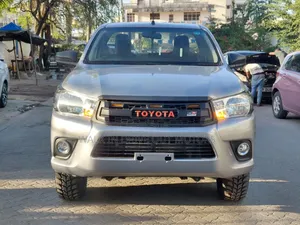 Toyota Hilux 2019 Silver