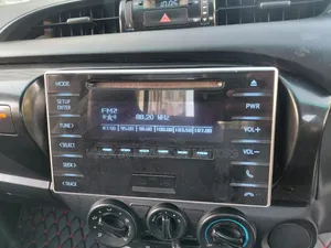 Toyota Hilux 2019 Silver
