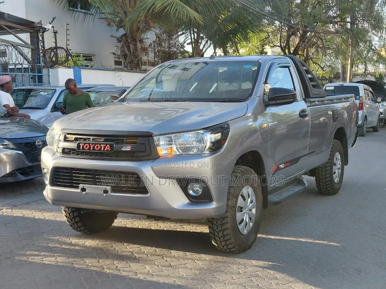 Toyota Hilux 2019 Silver