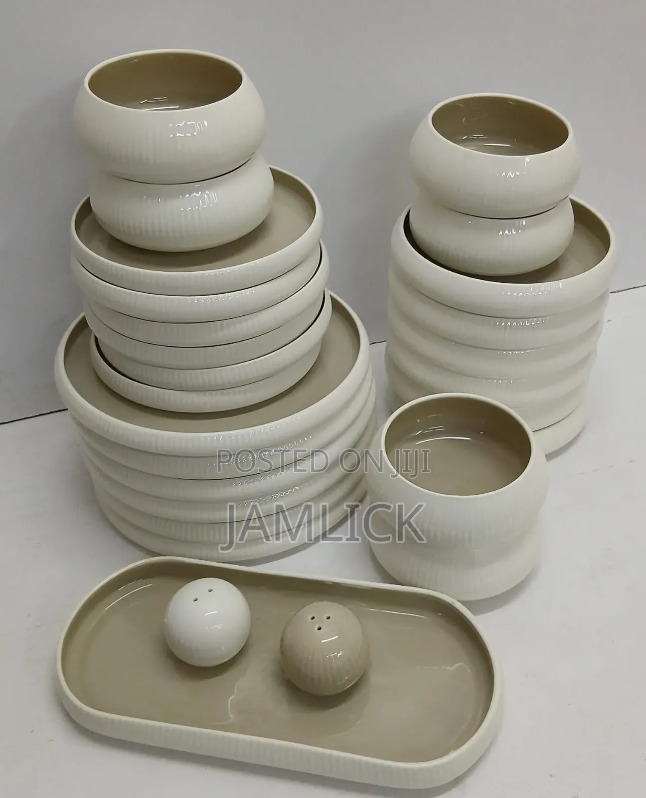 Elegant European Double-Glaze Porcelain Dinner Set - Bz