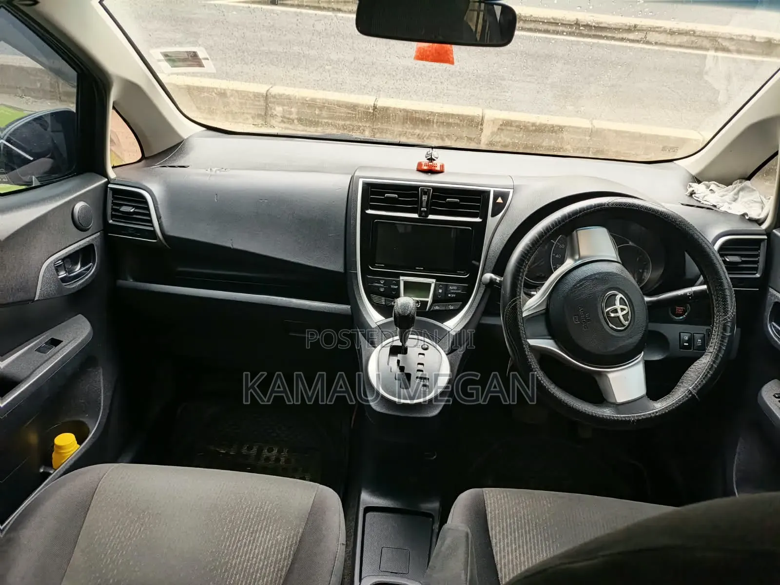 Toyota Ractis 2014 Black
