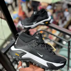 Nike Acg Zegama Hike and Trail Boots