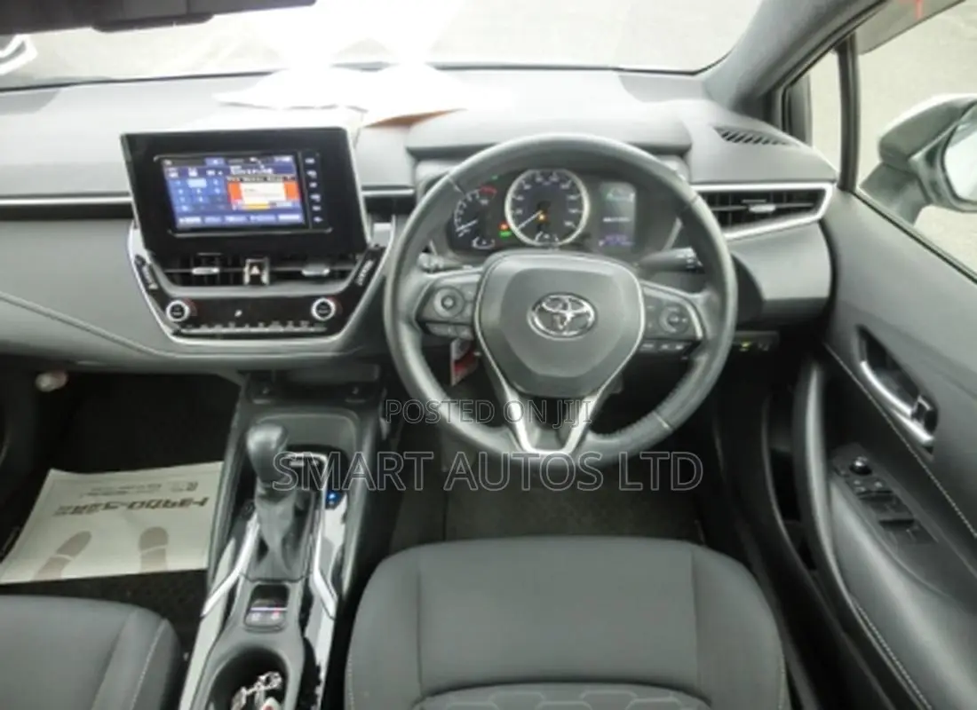 Toyota Corolla LE Eco (1.8L 4cyl 2A) 2018 Silver